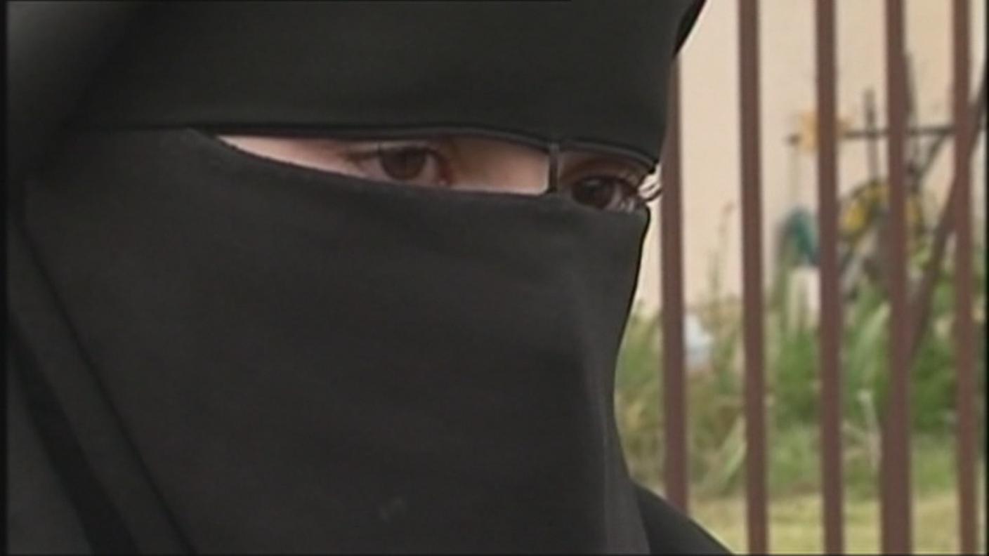 BURQA.JPG