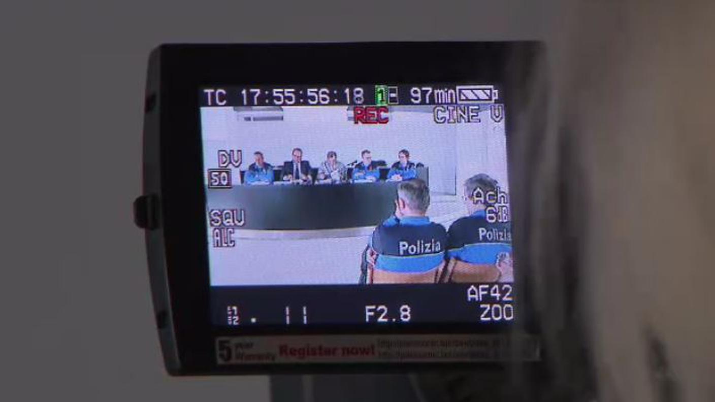 AT polizia.JPG