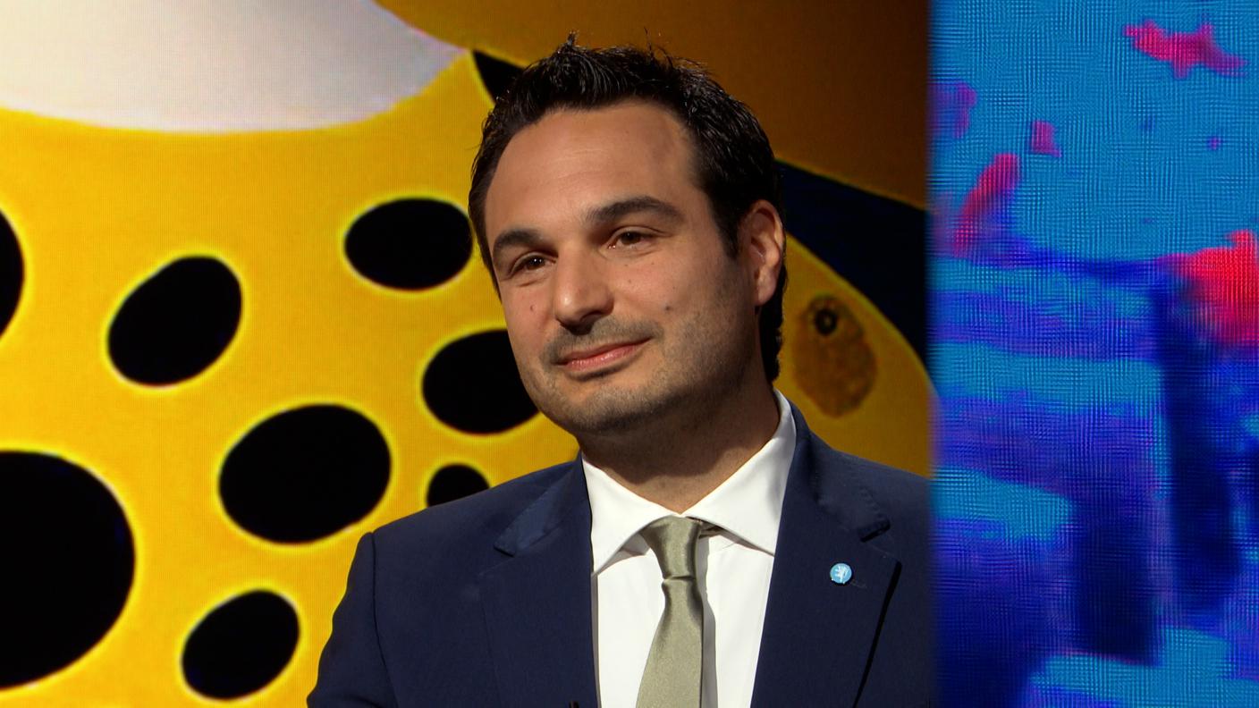 LO SPECCHIO - NICOLA PINI CAM 7.15_57_29_24.Still001.jpg