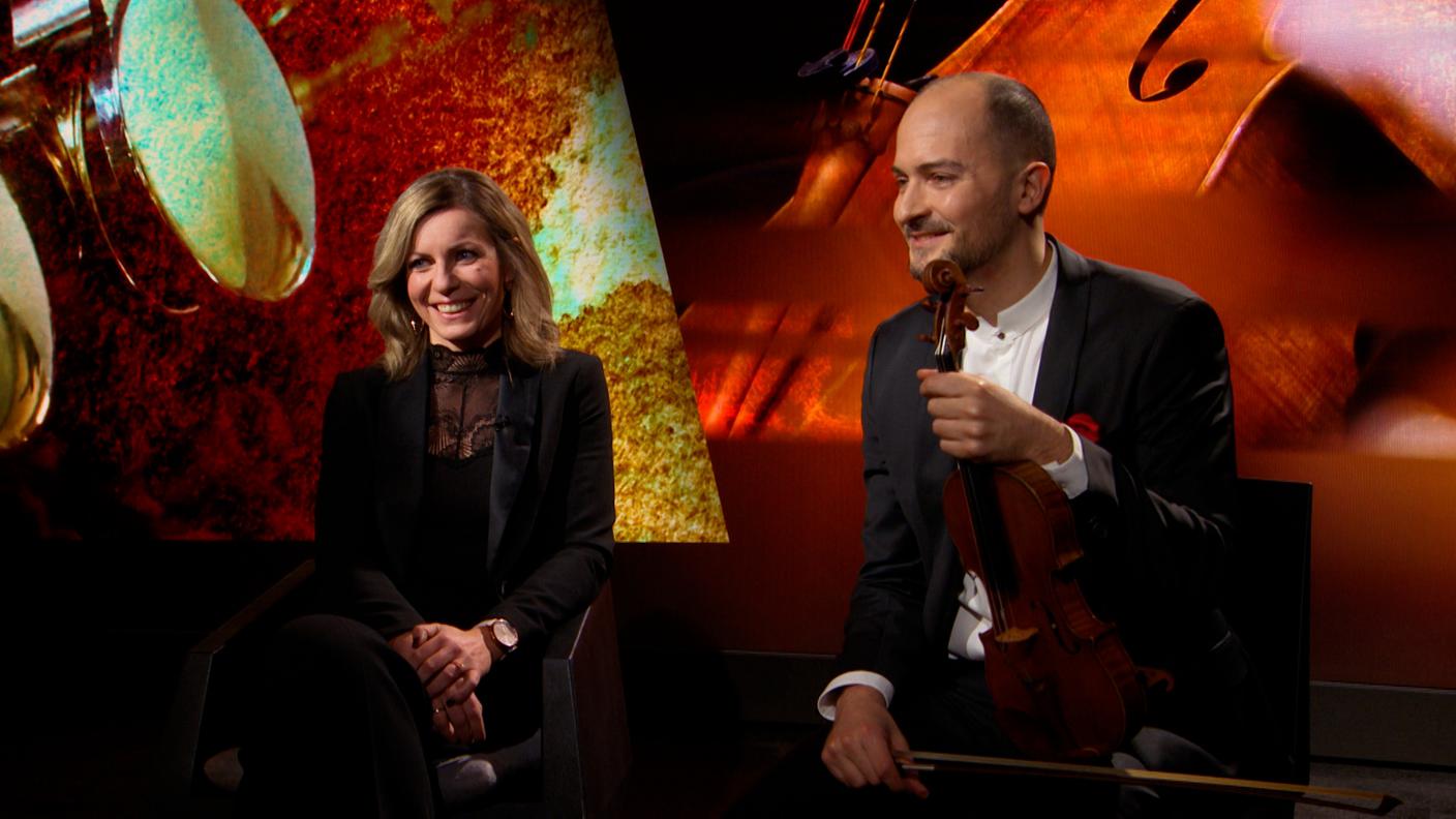 LO SPECCHIO BARBARA WIDMER E ROBERT KOWALSKI CAM 7.14_26_54_15.Still001.jpg