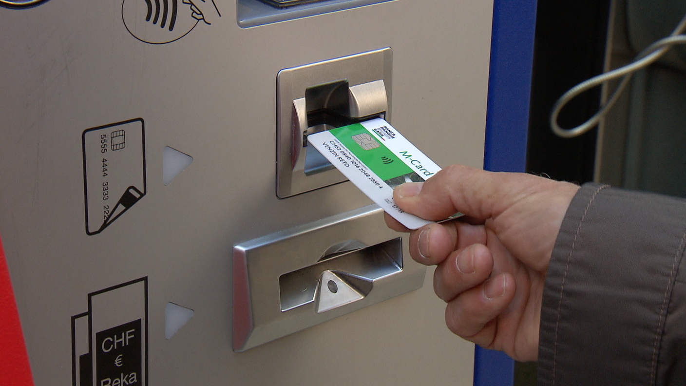 carta di credito automatico biglietto skimming