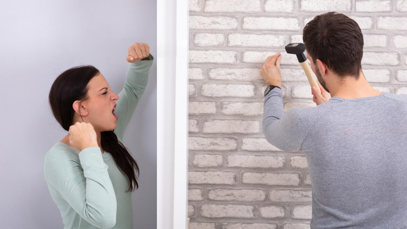 litigare con il vicino di casa, troppo rumore