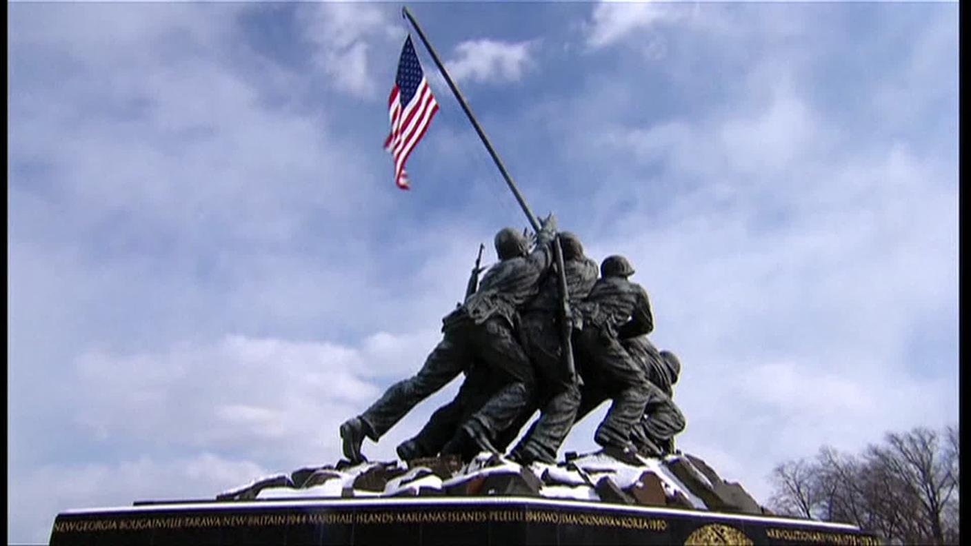 Monumento sbarco americano Iwo Jima_1.jpg