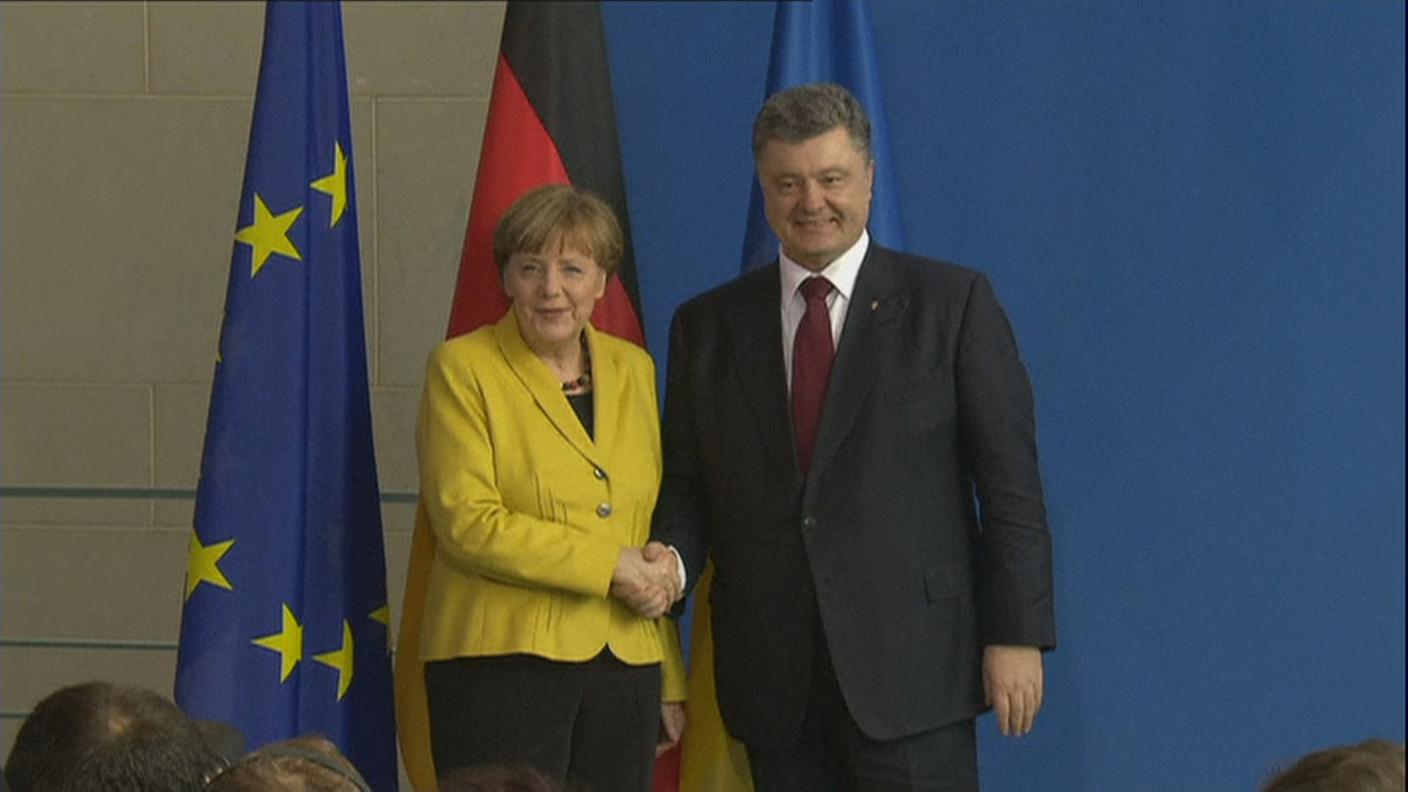 MERCKEL POROSHENKO.JPG