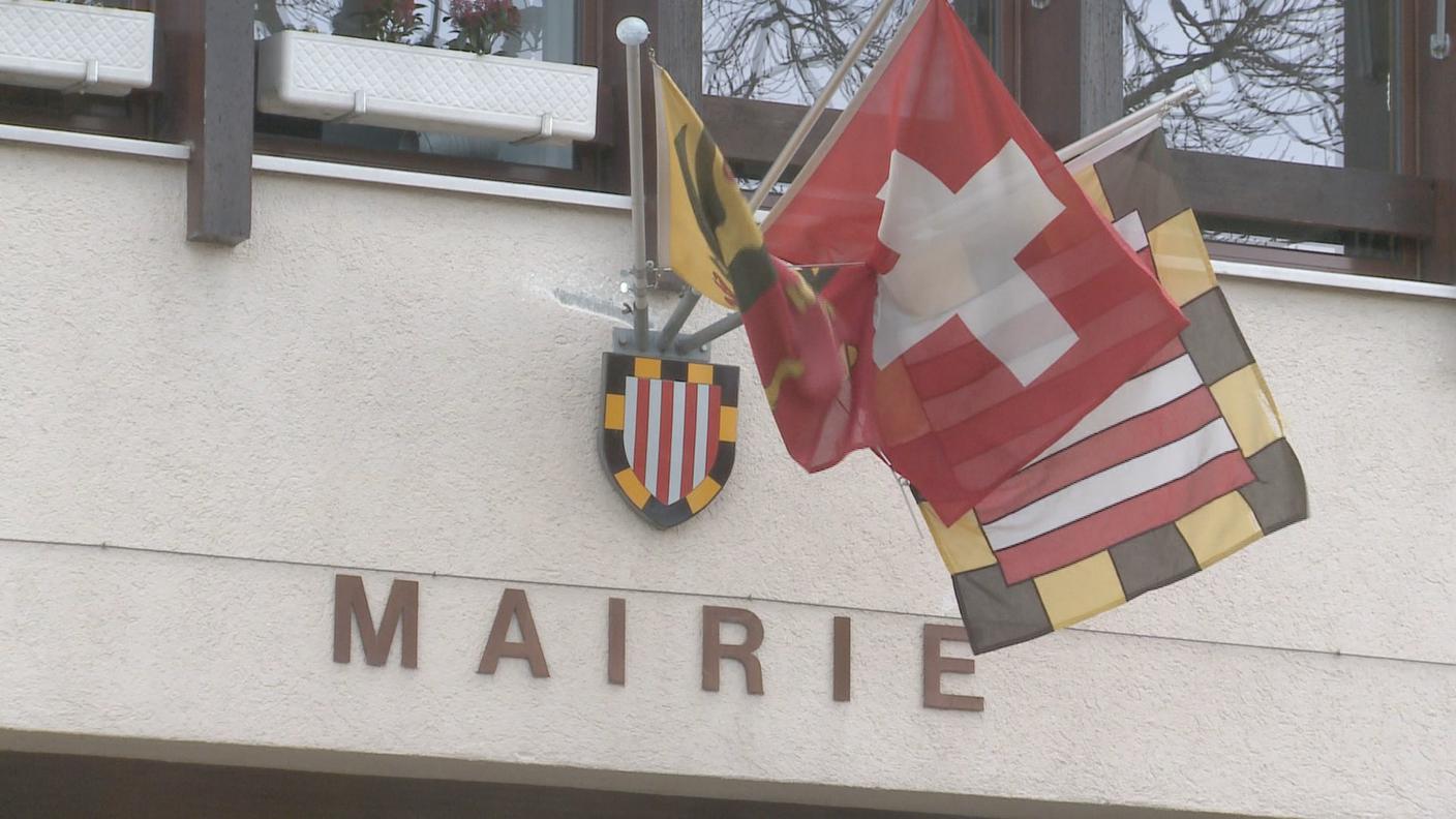 MUNICIPIO ANIERES.JPG