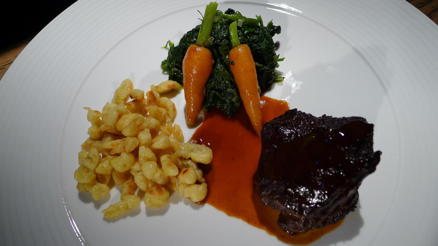 Piatto principale: guancette di vitello brasate con pasta al dente