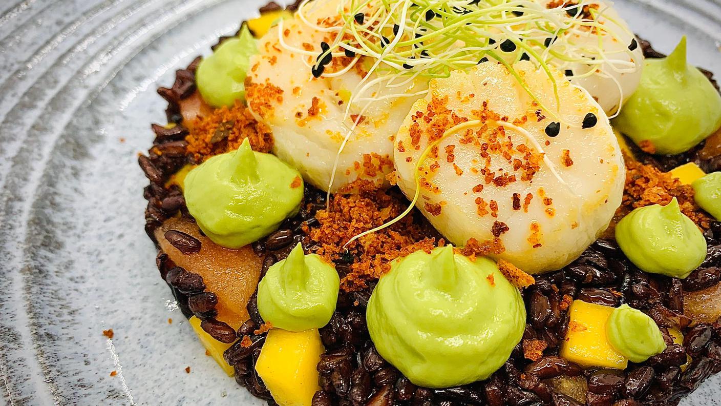 Capesante marinate nel sifone.JPG