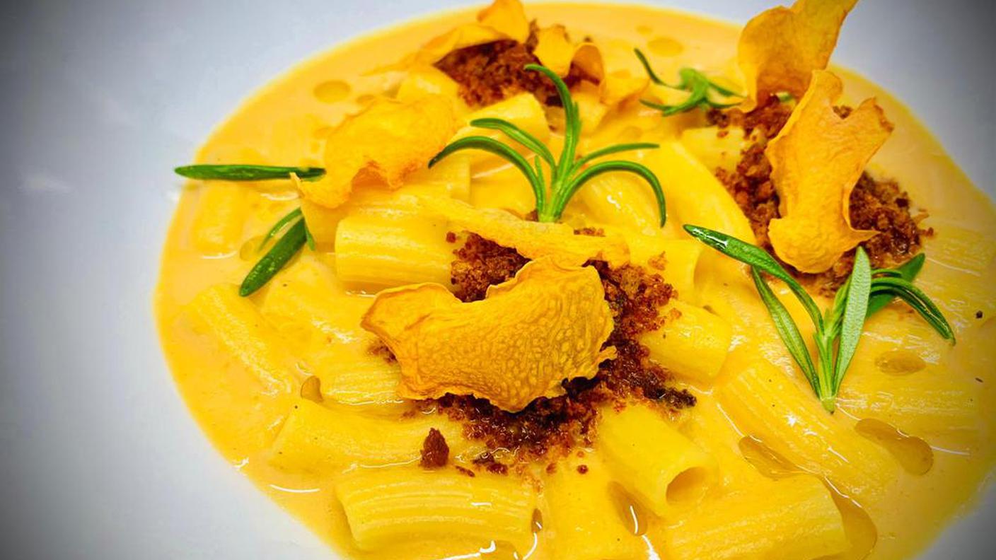 Crema di zucca e pasta allo zafferano.jpg
