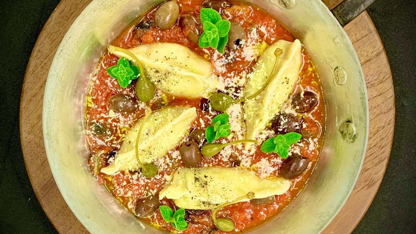 Ravioli sardi con sugo alla mediterranea
