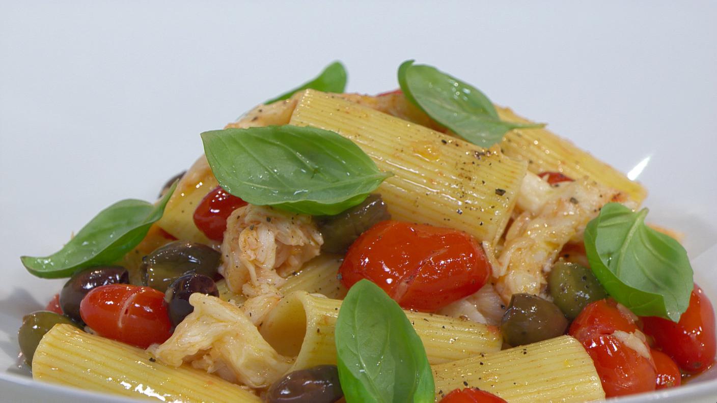 Rigatoni napoletani alla rana pescatrice