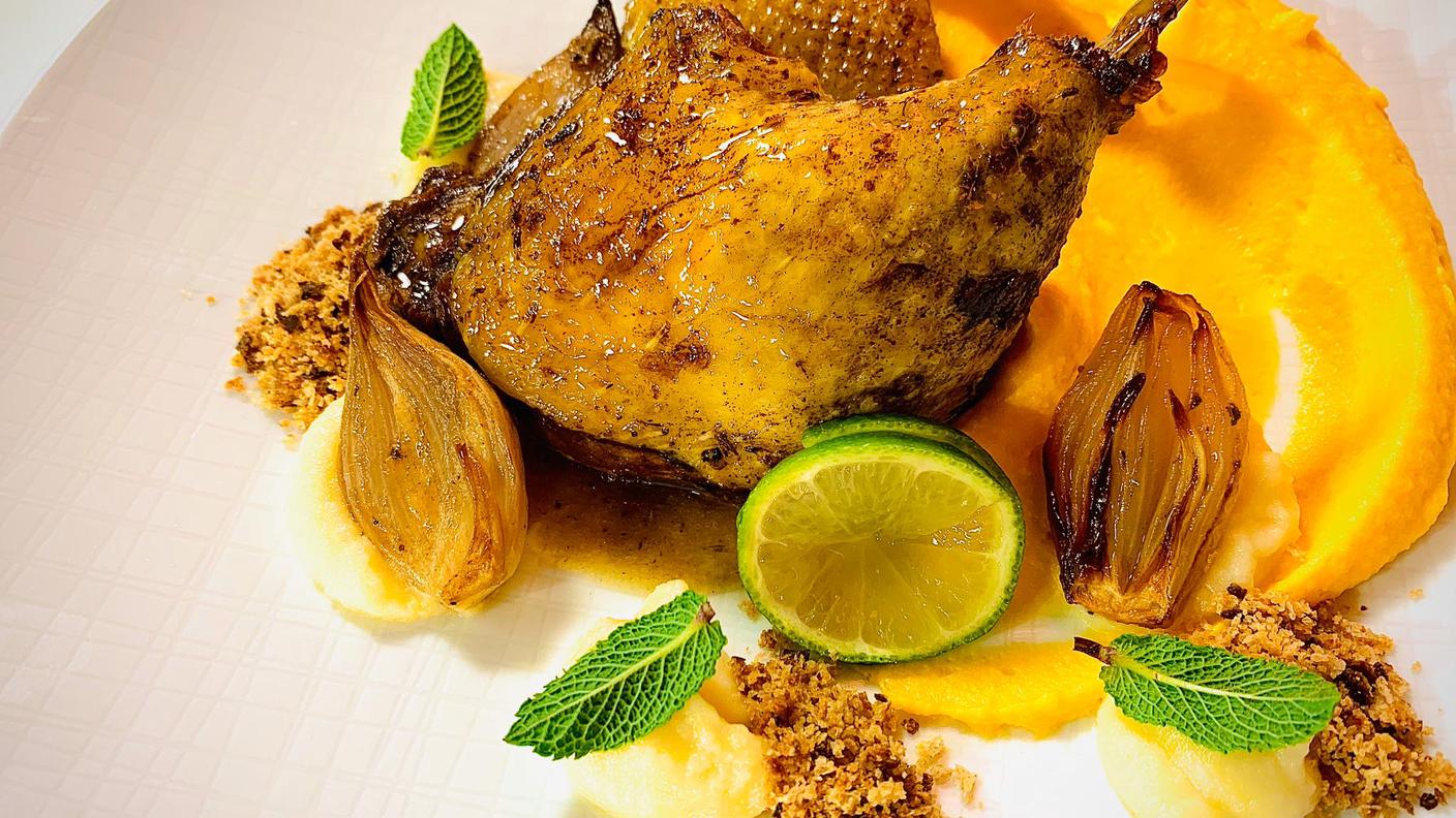 Anatra al lime con scalogni e salsa di mele.JPG