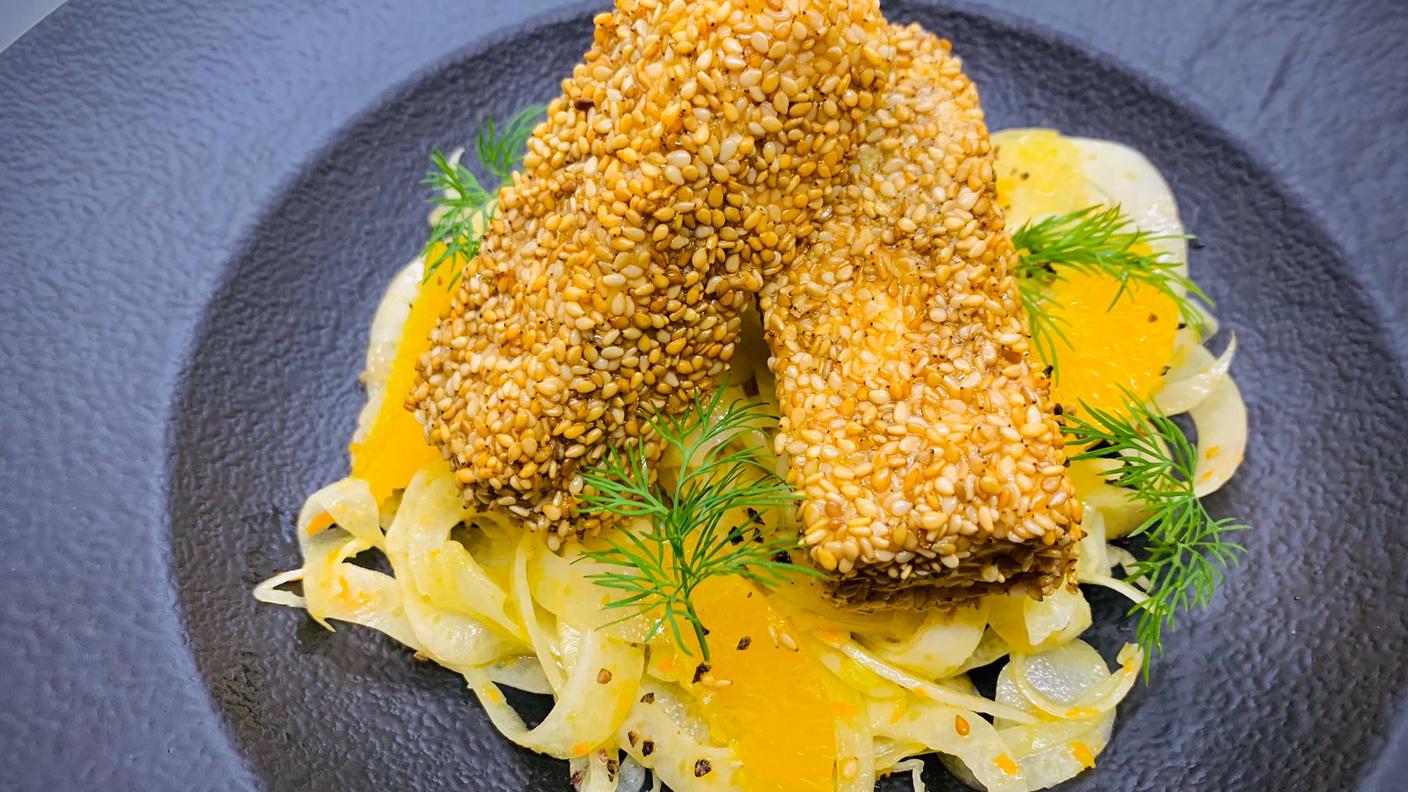 Feta calda al sesamo con insalata di finocchio agli agrumi.JPG