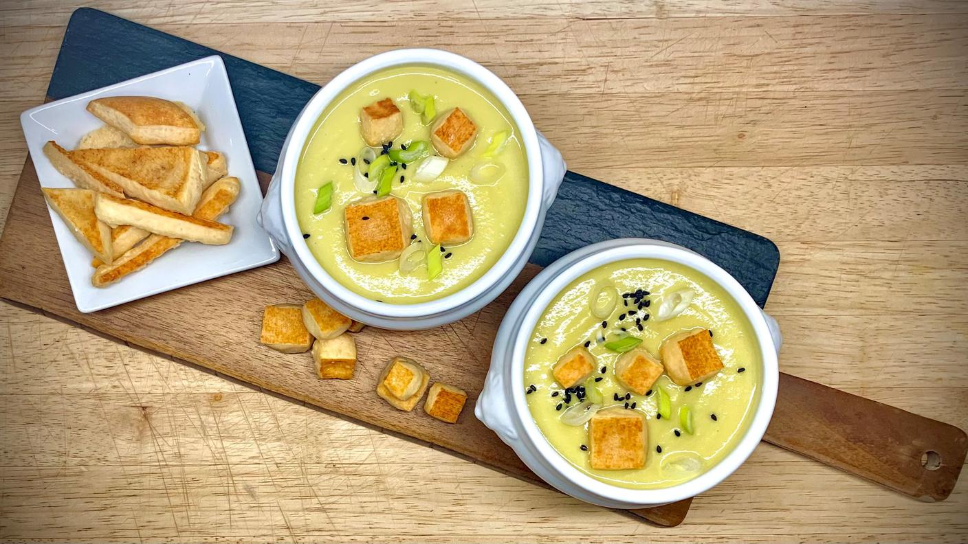  Zuppa di patate e porri con croste di sbrinz soffiate