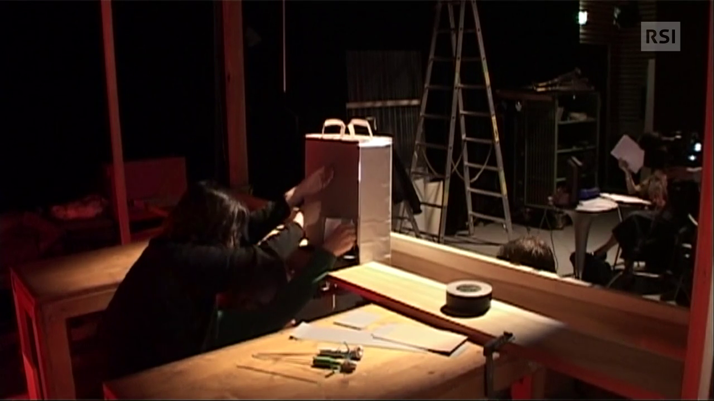 La borsa di carta Backstage