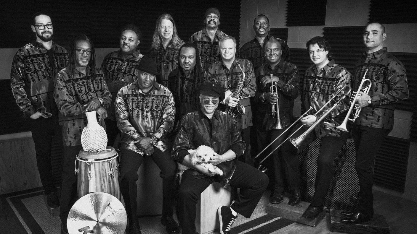 The Earth Wind and Fire experience feat the Al Mckay all stars