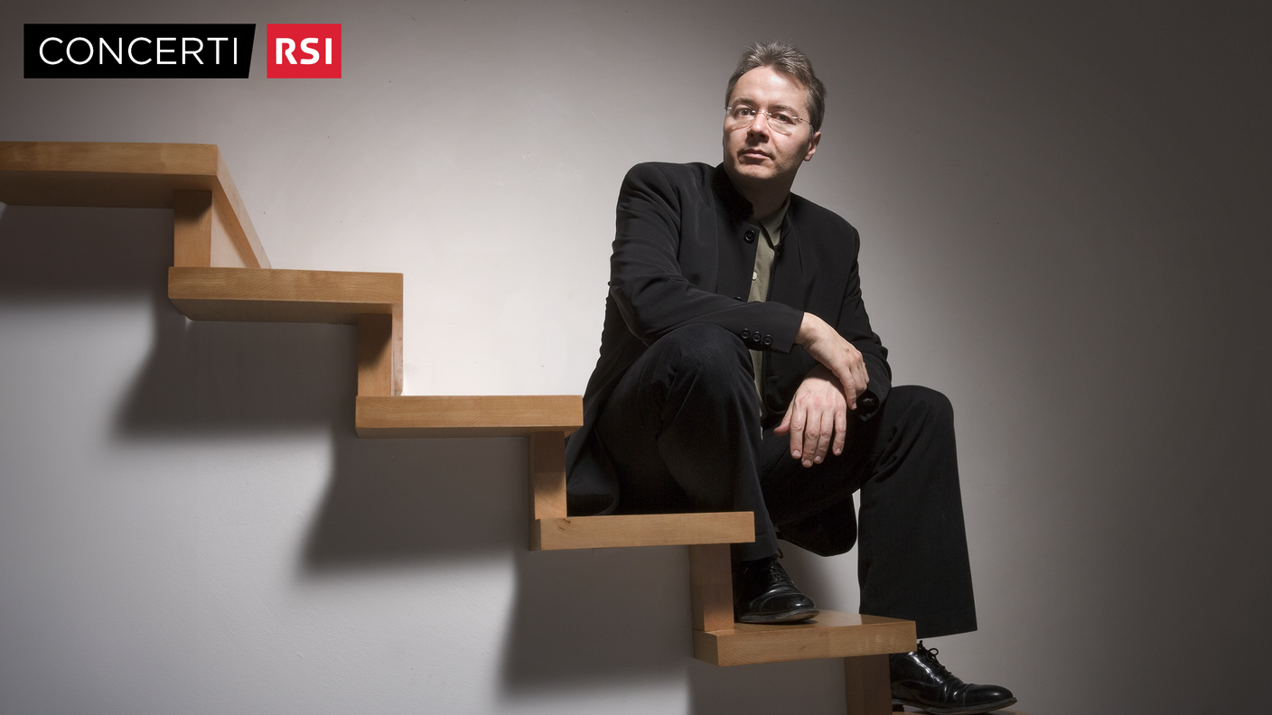 13.03.25 Stefan Asbury credit Eric Richmond con logo