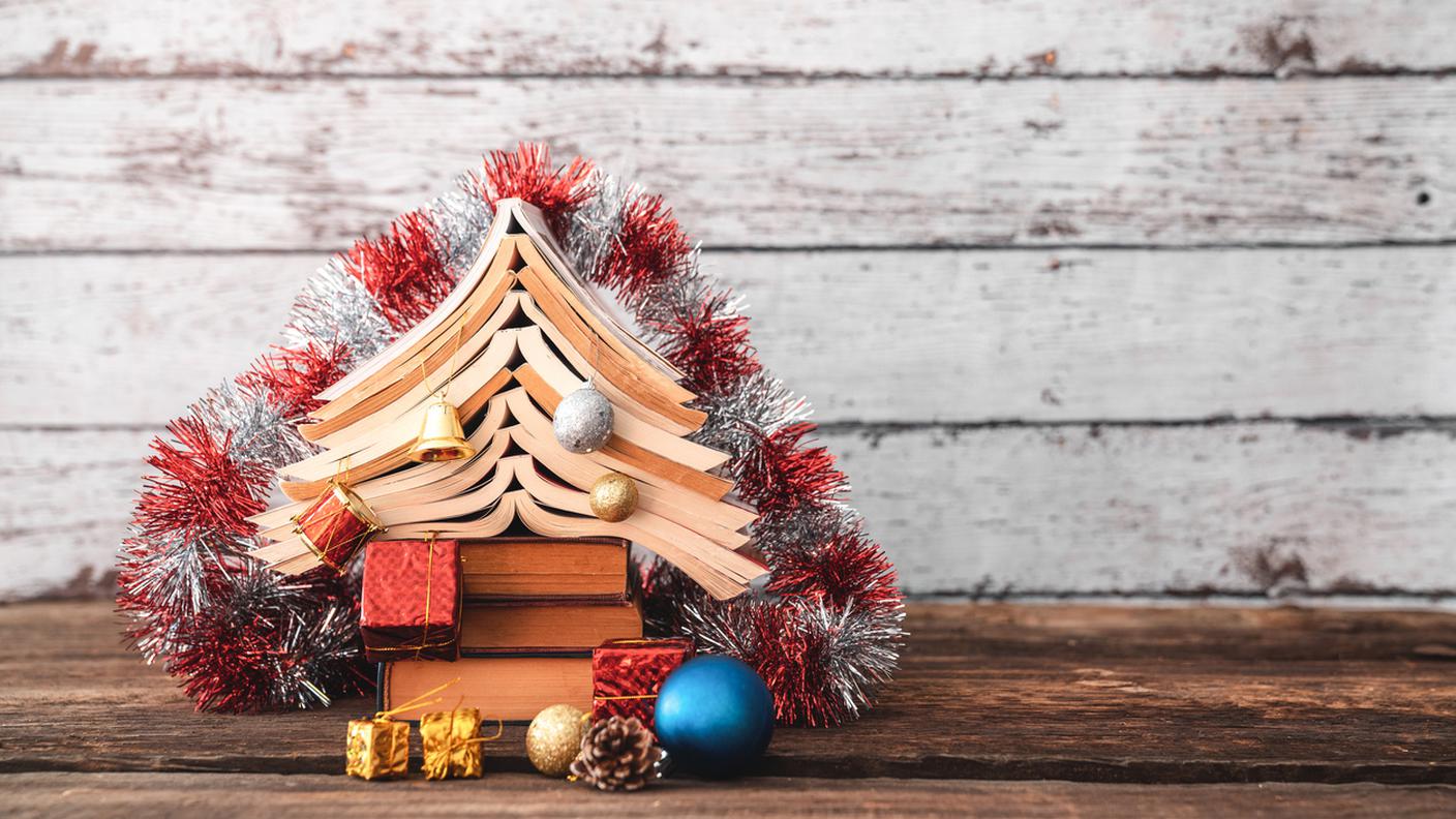 iStock-Albero, Libro, Natale, Abete, Amore