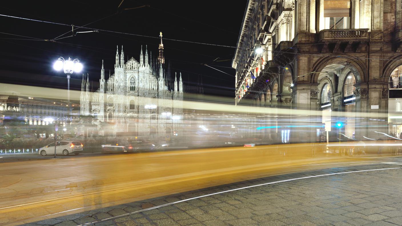 Milano tram notte