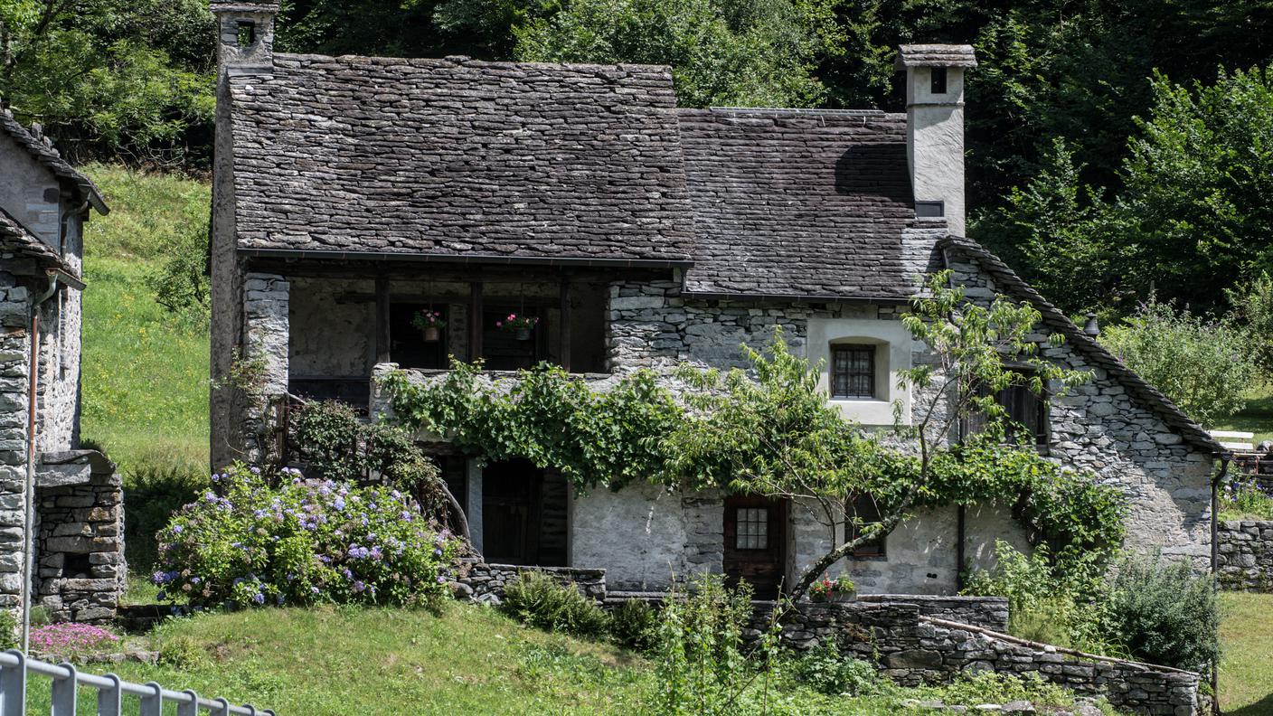 Nella foto la casa paterna di Plinio Martini