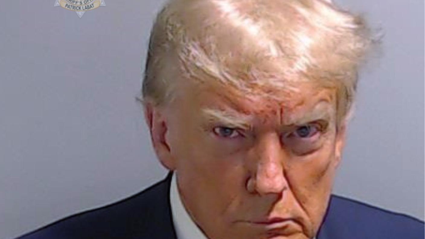 La foto segnaletica di Donald Trump