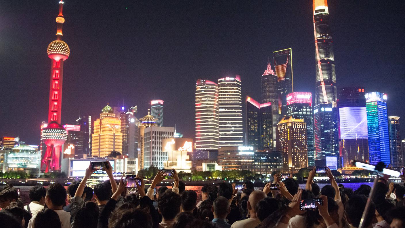 Shanghai, China skyline.jpg