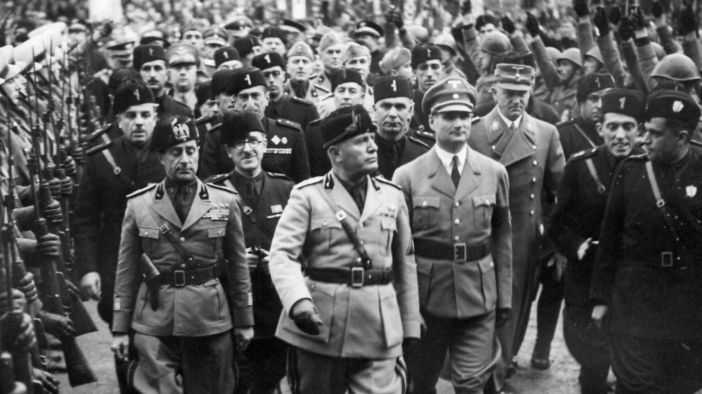 Fascismo e totalitarismi