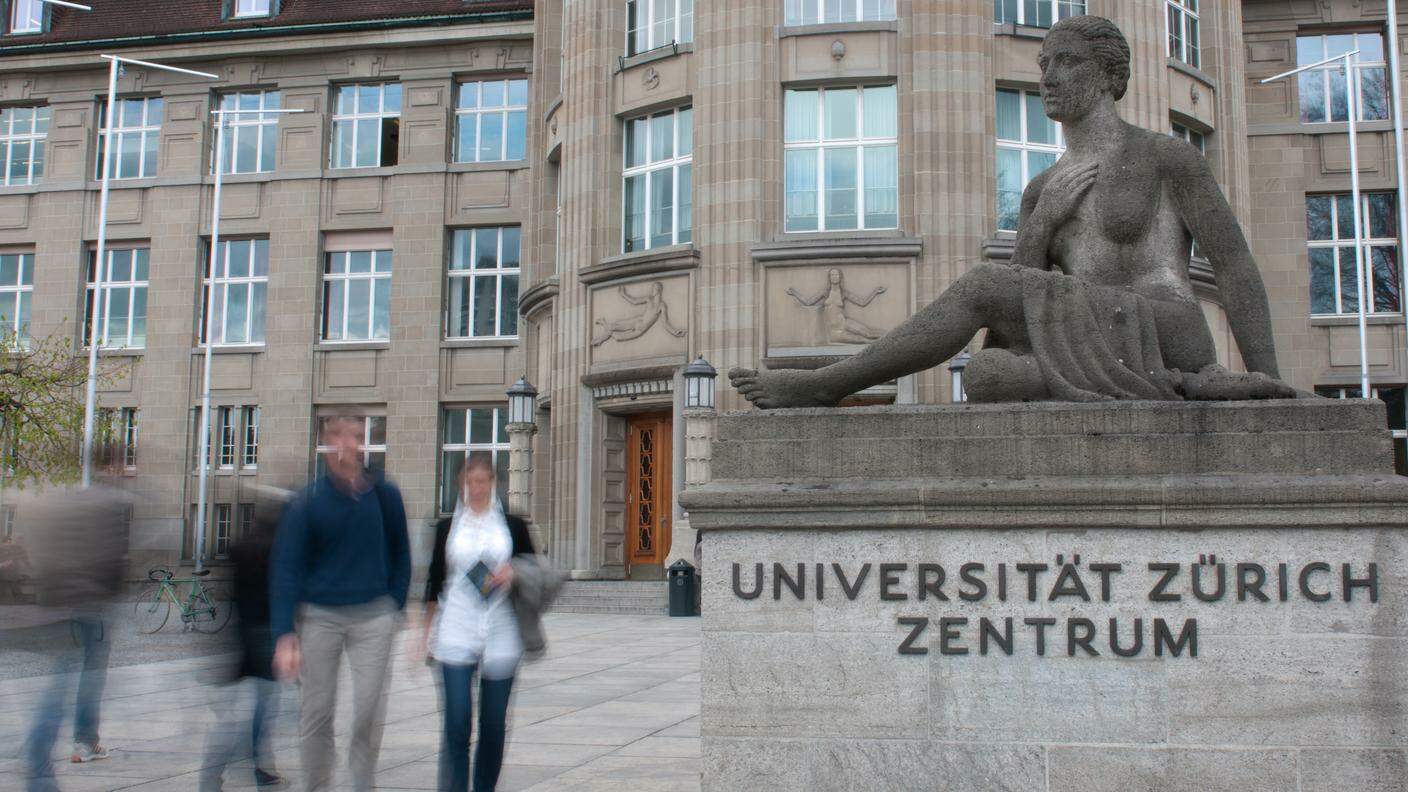 iStockUniversità, Città universitaria, Struttura edile, Città di Zurigo, Studente di scuola secondaria