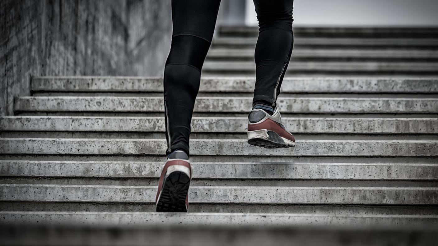 iStock-Sport, Correre, Esercizio fisico, Gradino, Scalinata