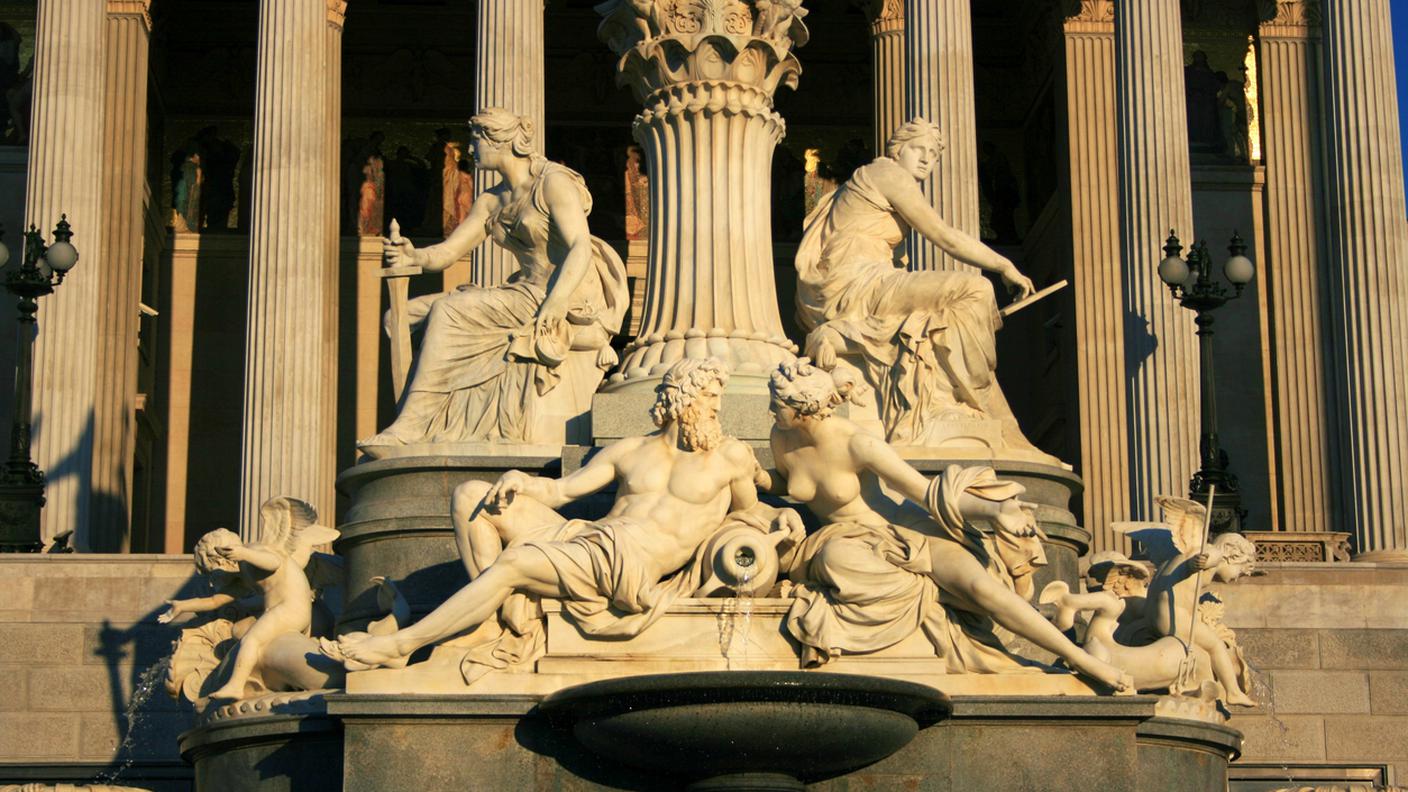 iStock-Austria, Europa - Continente, Fontana di Pallade Atena, Parlamento di Città del Capo, Piazza del Campidoglio
