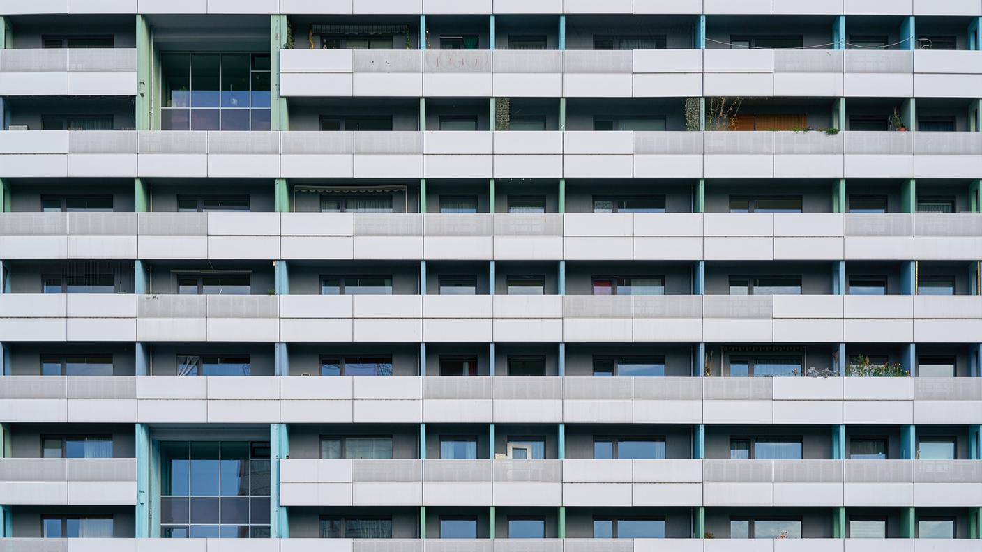 iStock-Balcone, Caratteristica di una costruzione, Finestra, Struttura edile, Dresda