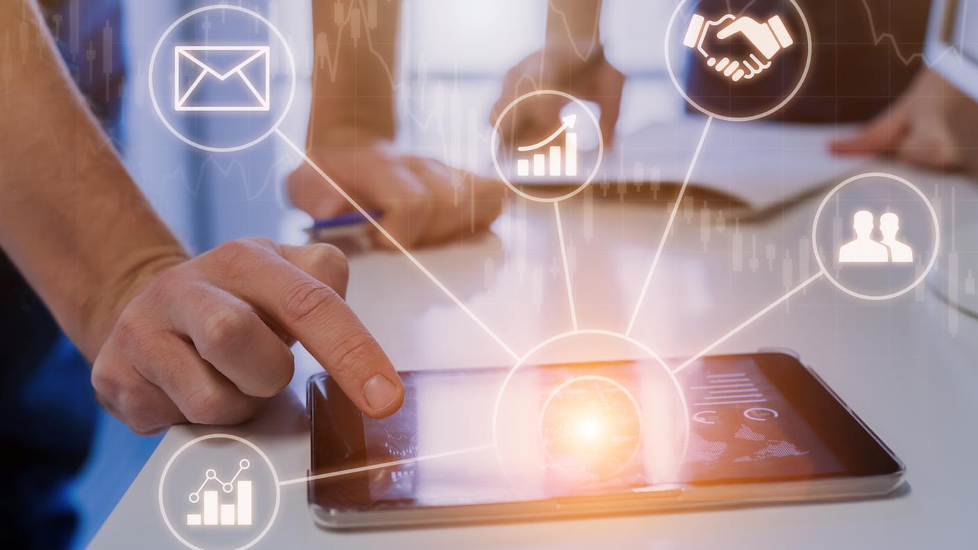 iStock-Caratteri digitali, Dati, Computer, Big data, Riunione
