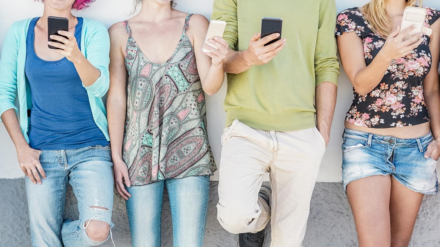 iStock-Smarteenagers