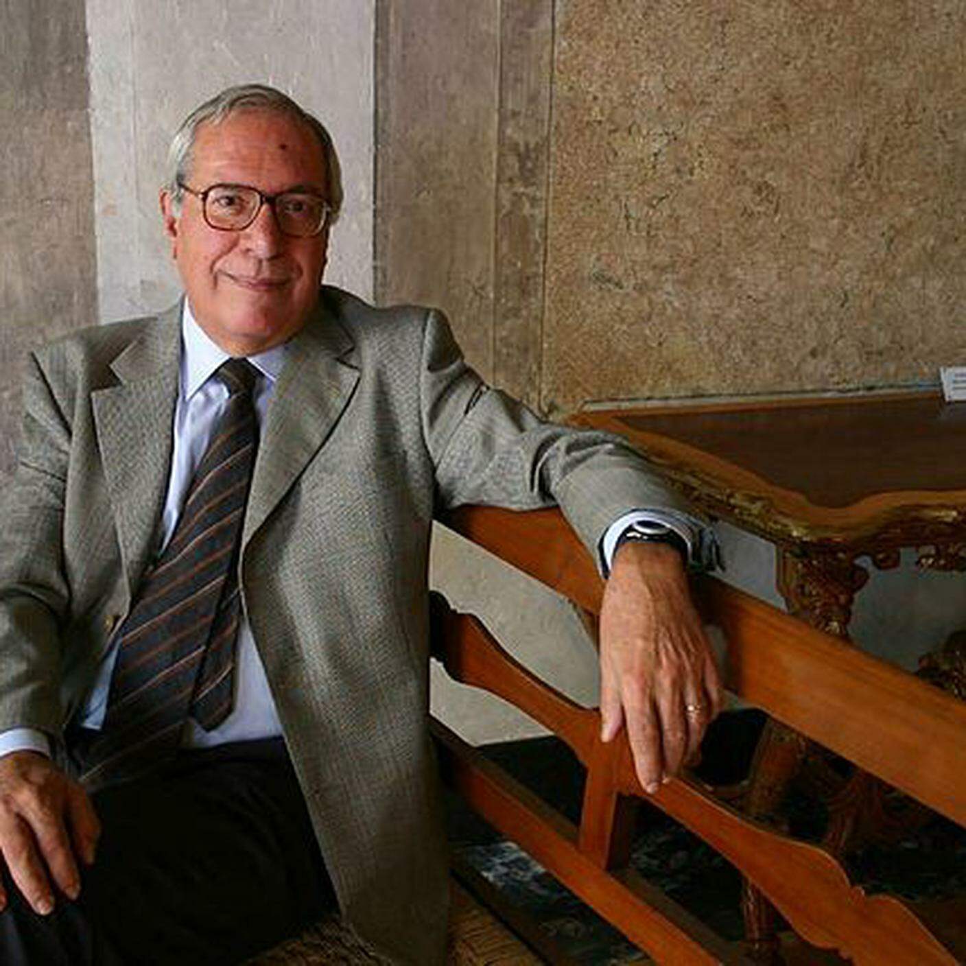 Wikipedia Mario Vegetti