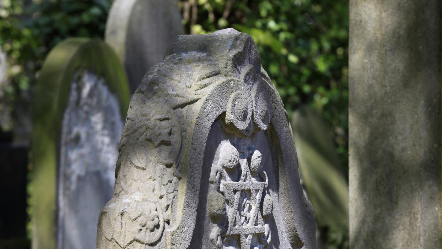 iStock-Cimitero Ebraico 