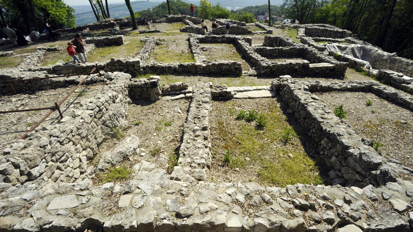 TiPress_Tremona: porte aperte agli scavi di Tremona Castello
