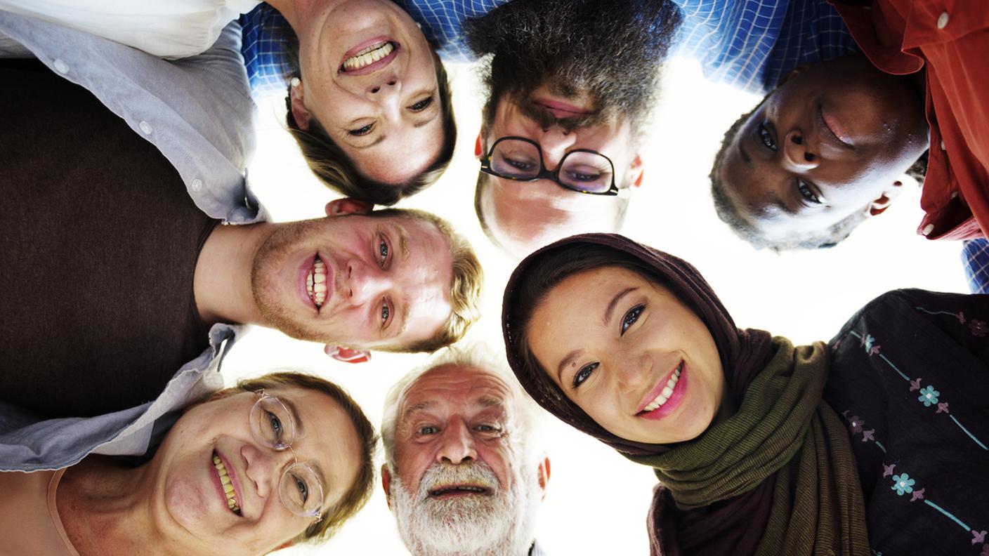 iStock-Gruppo multietnico, Adulto, Ridere, Solo adulti, Etnia