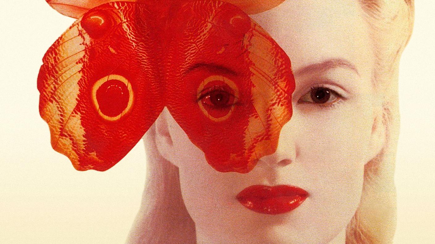 "Le assaggiatrici", Rosella Postorino (estratto copertina)