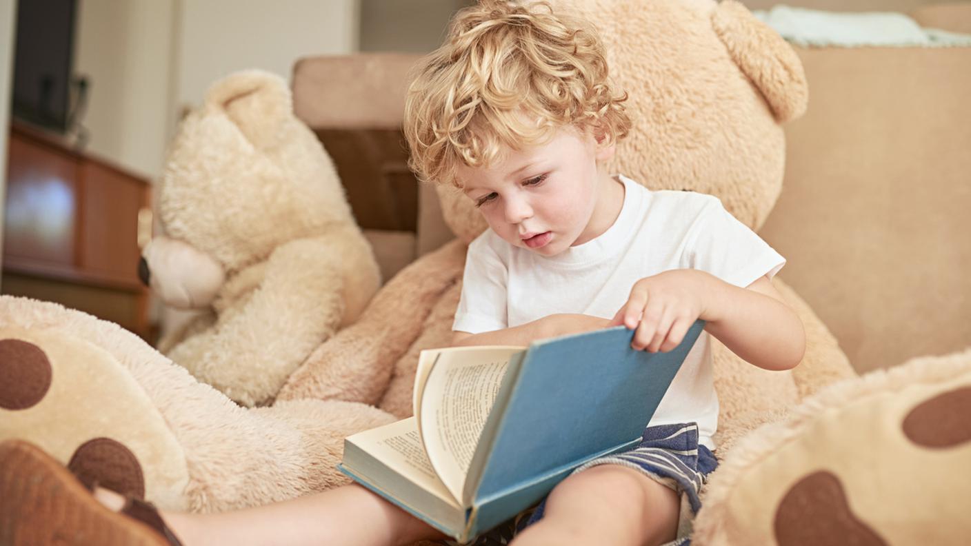 iStock-Bambino libro, lettura