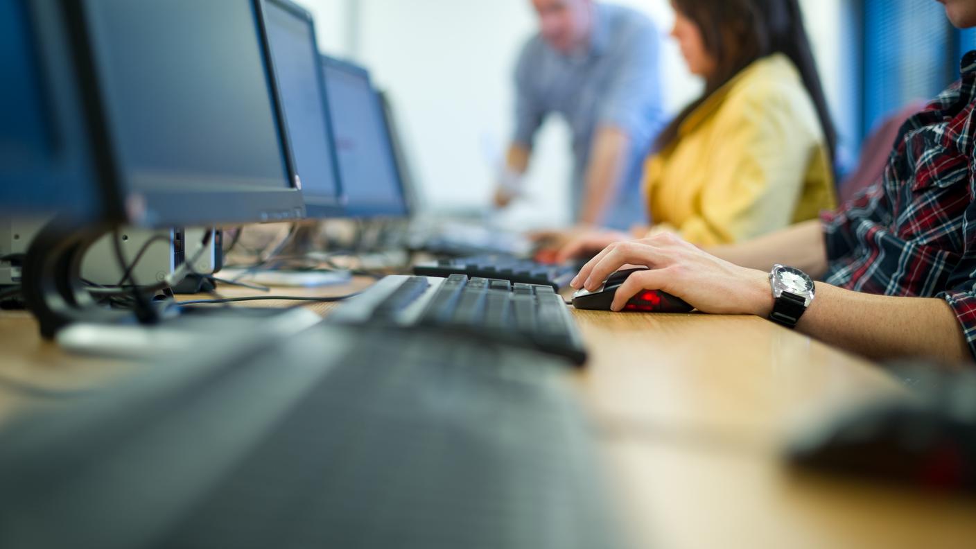 iStock-Aula, Aula universitaria, Università, Corso di formazione, Computer