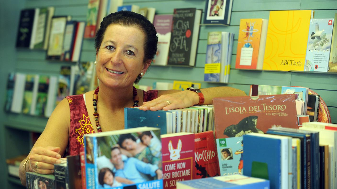 TiPress_Nella foto la libraia Valeria Nidola all'interno della sua libreria.