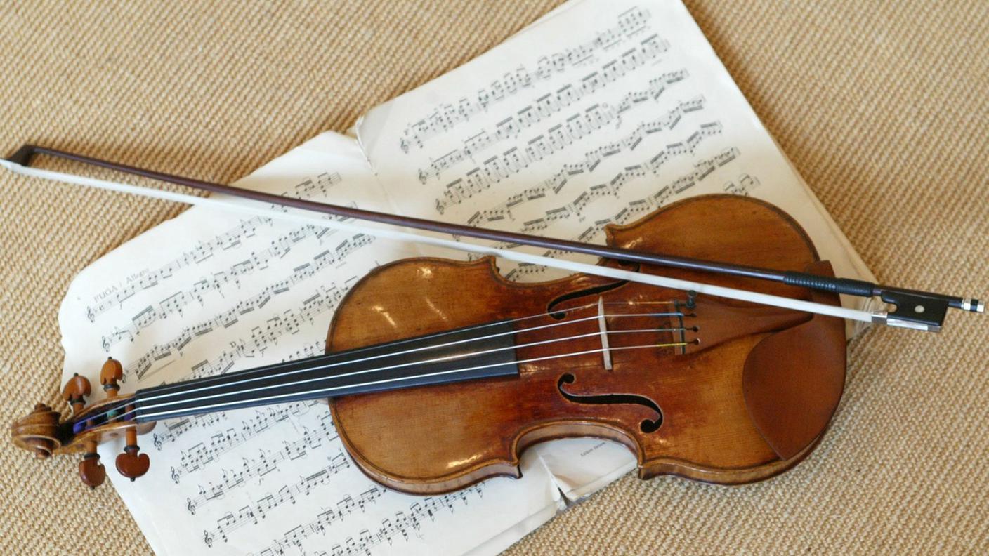 Violino del 1716 del famoso liutaio Antonio Stradivari