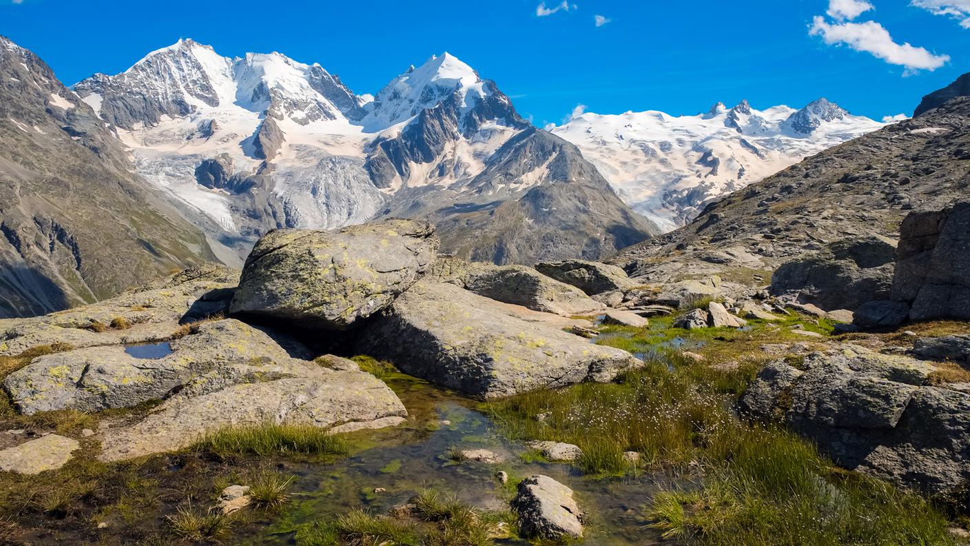 Canton Grigioni vicino near Fuorcla Surlej, Engadina, Svizzera, Acqua, Alpi
