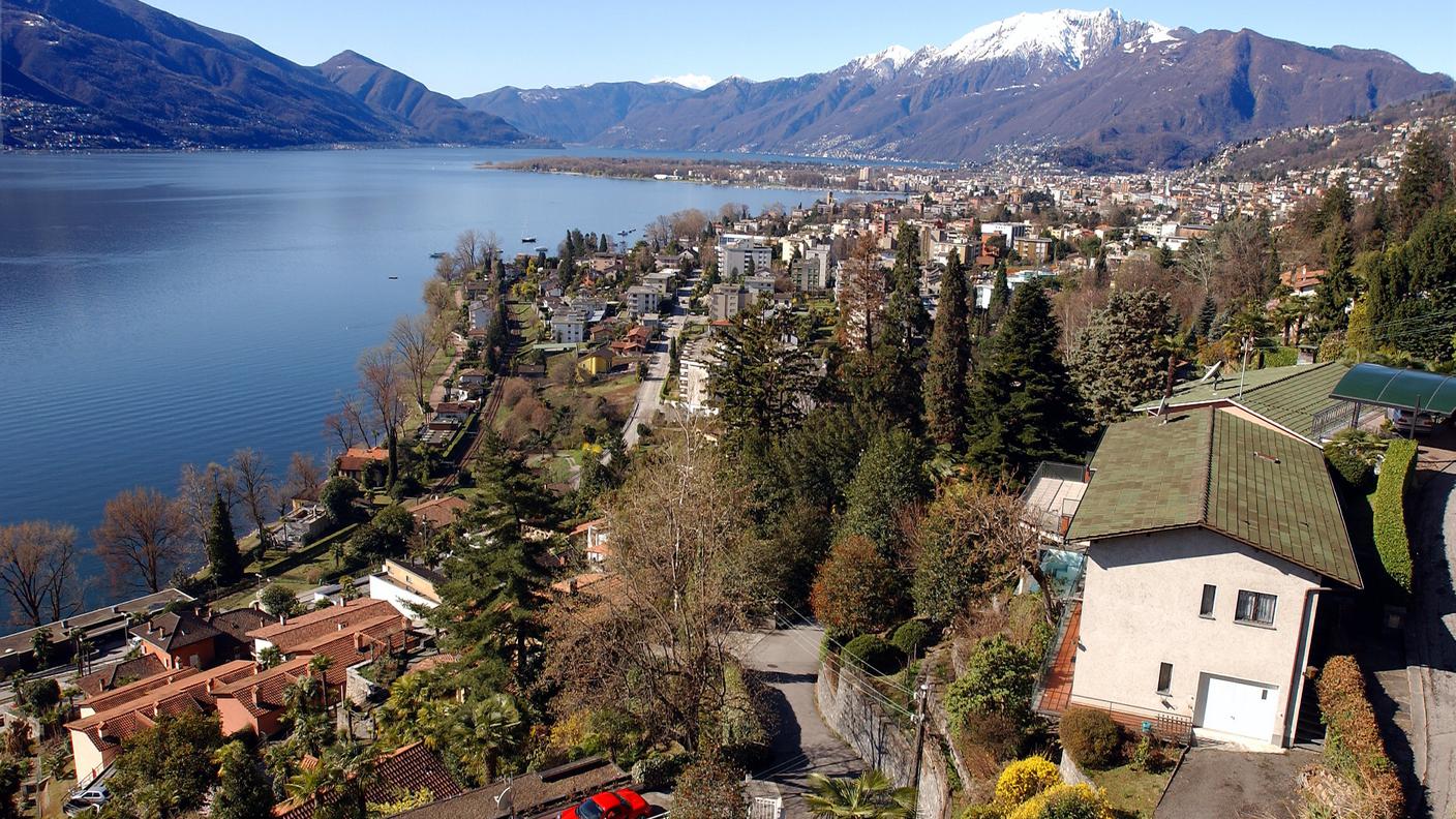 Panoramica su Minusio zona Rivapiana verso Locarno