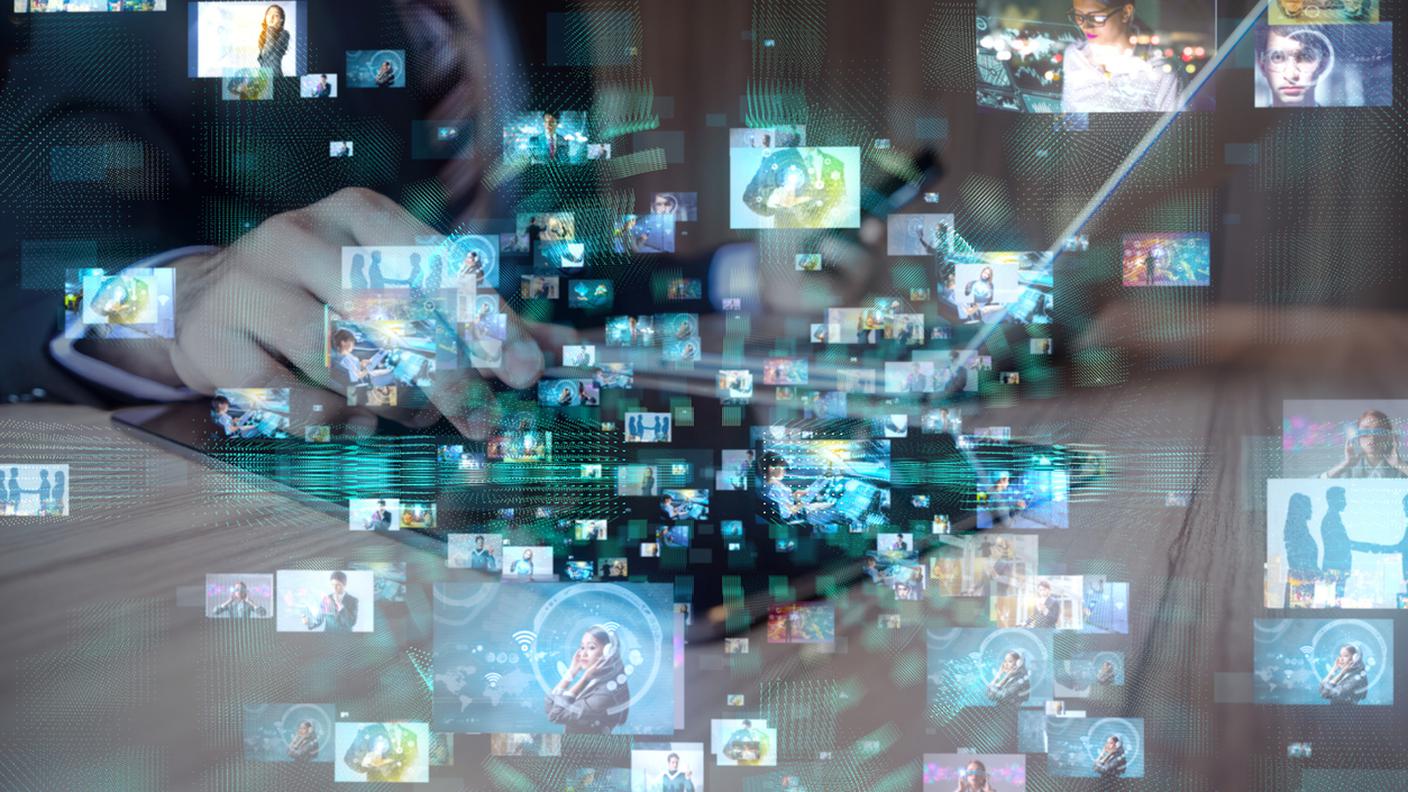 Social network, news, mondo digitale