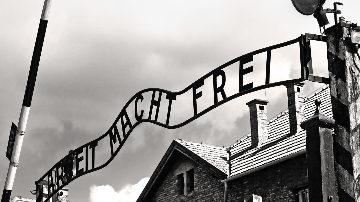 iStock Porte d'imbarco  Auschwitz Birkenau Campo di concentramento