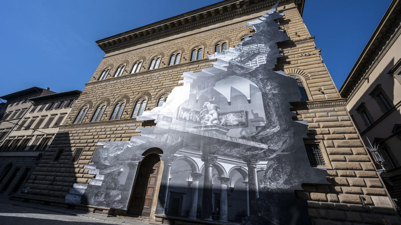 "La Ferita" di Palazzo Strozzi a Firenze, di JR