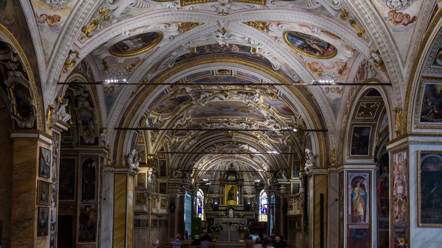Santuario Madonna del Sasso, Orsellina. Tra le opere vi è anche il "Trasporto di Cristo al sepolcro" di Antonio Ciseri
