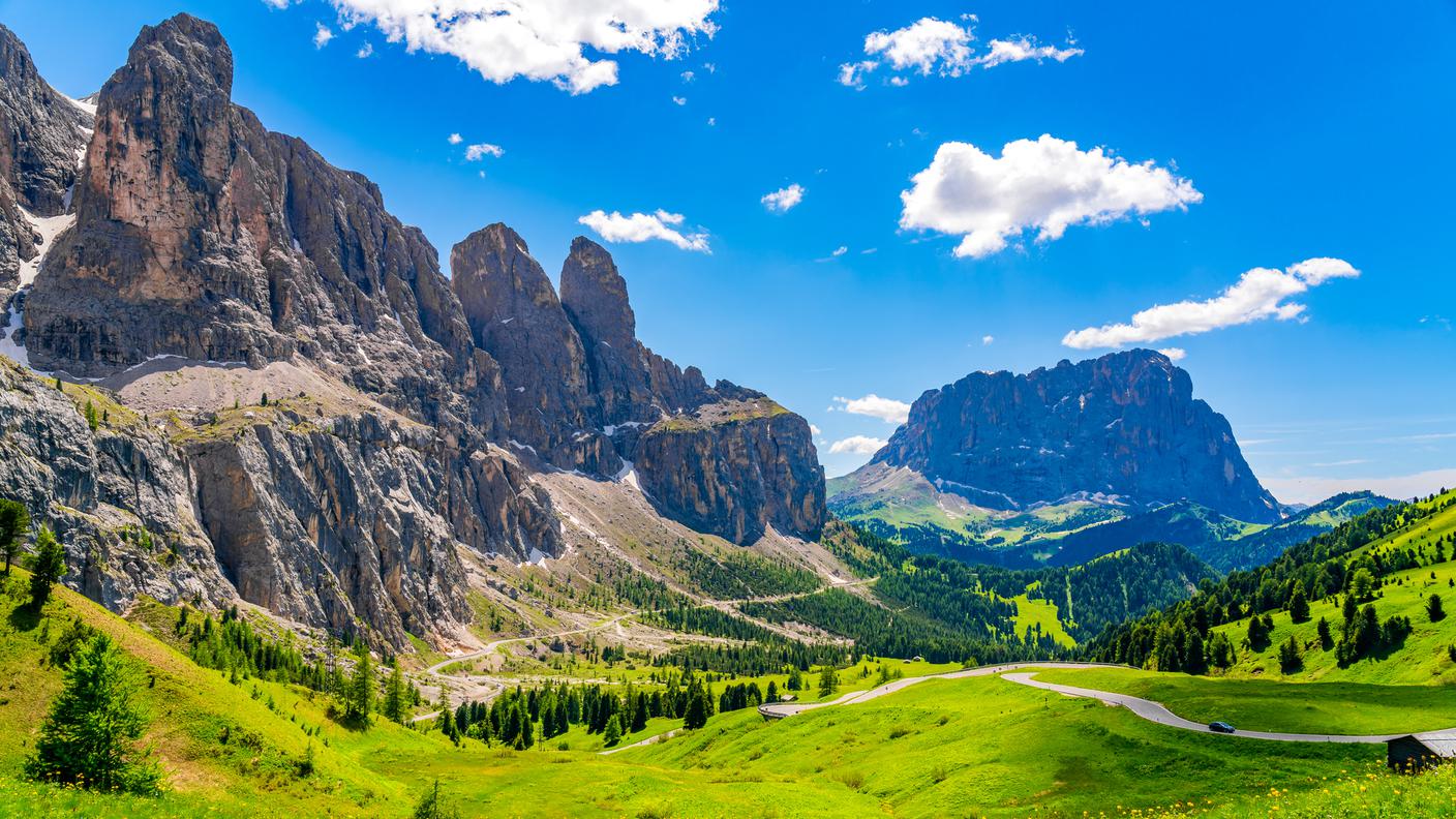 Paesaggio delle Dolomiti al passo Gardena