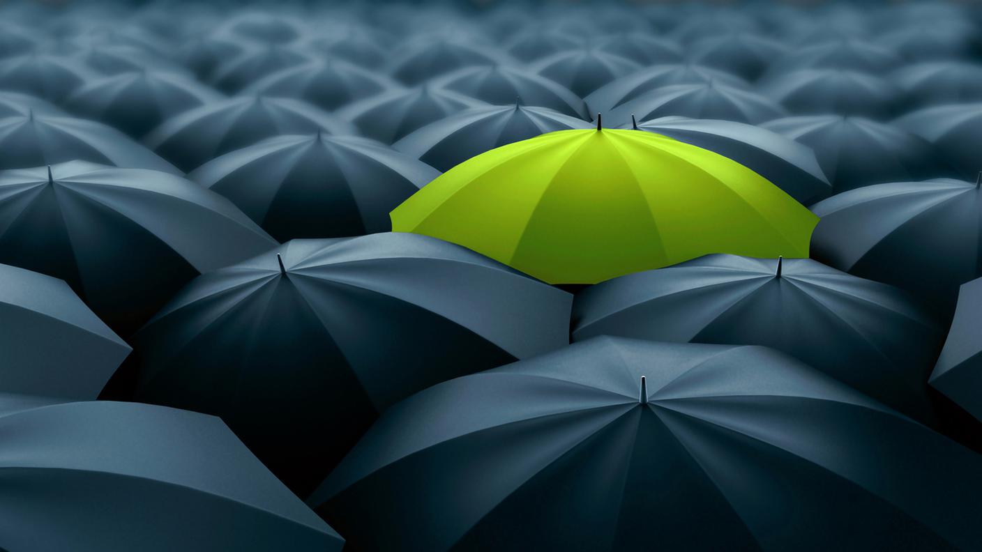 iStock-Ombrello, A monte, Affari, Concetti, Verde