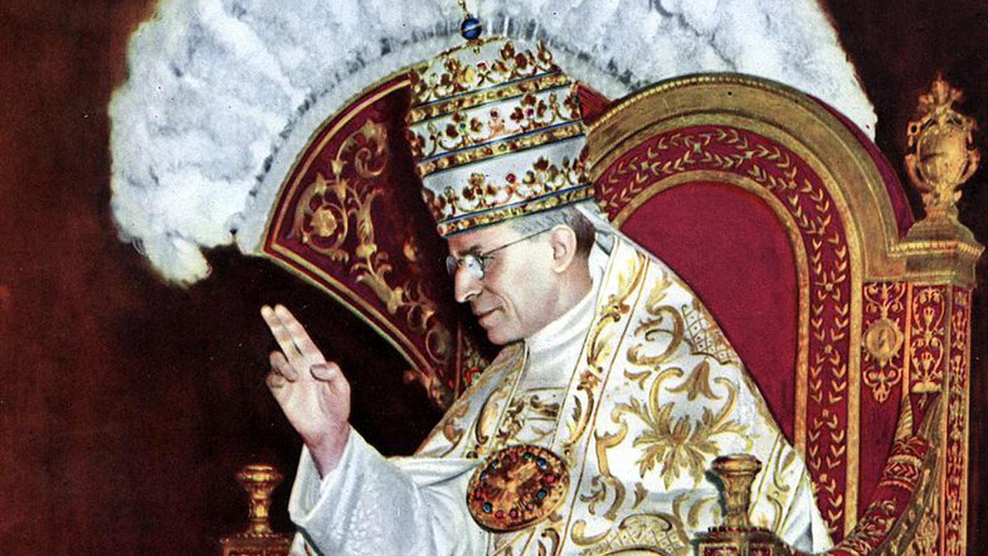 Pio XII sulla sedia gestatoria